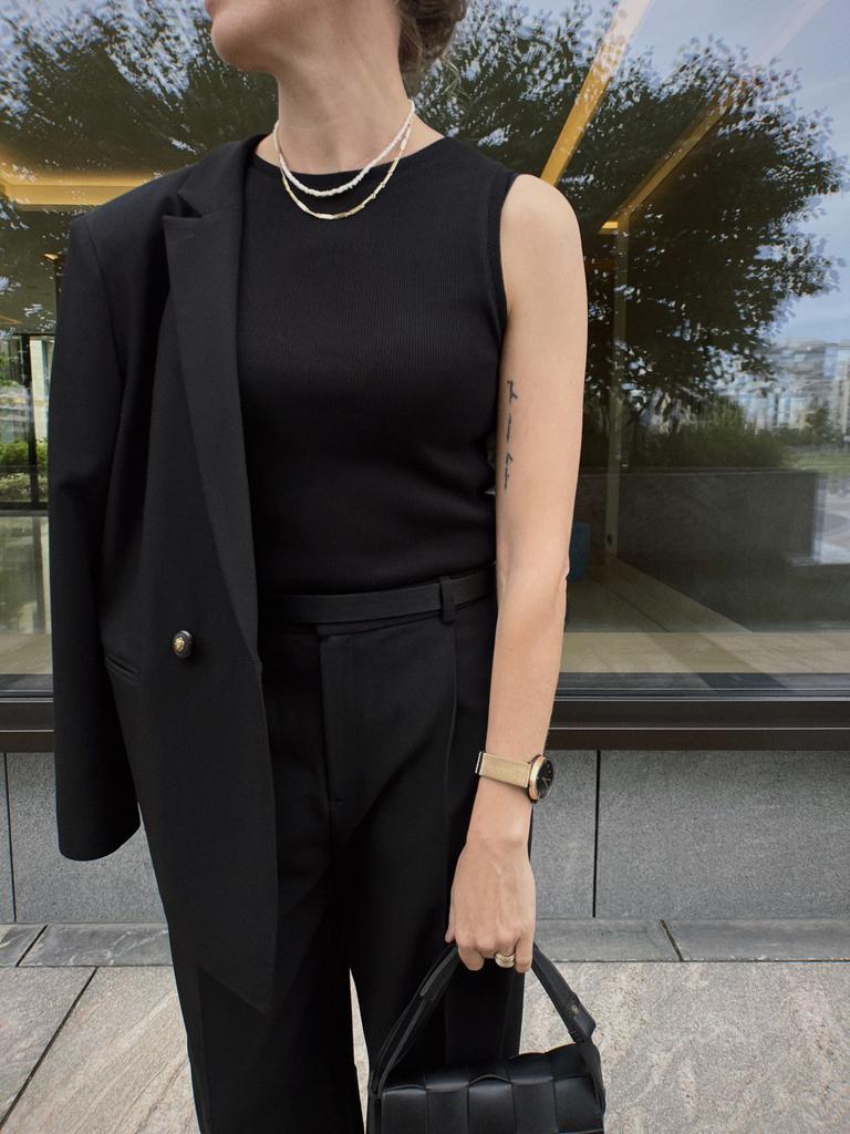 Топ трикотажный черный