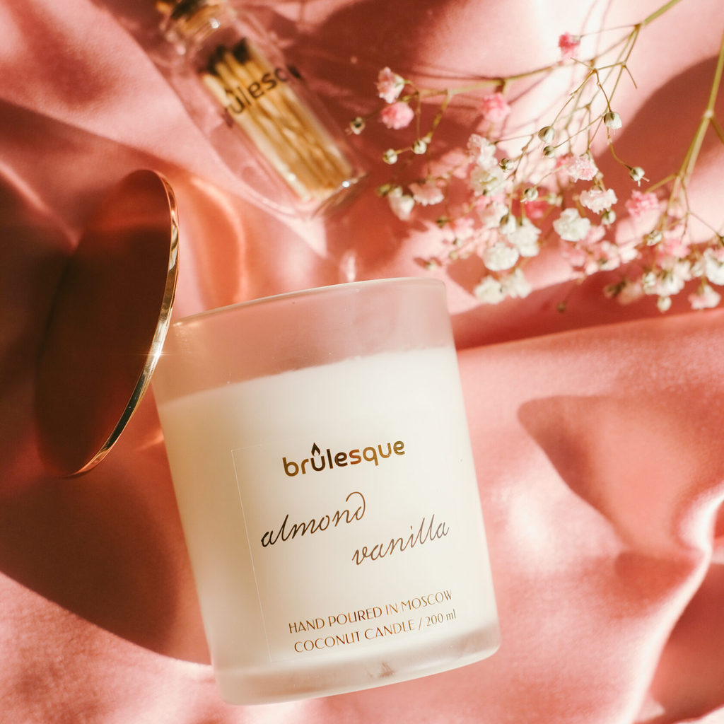 Свеча almond vanilla