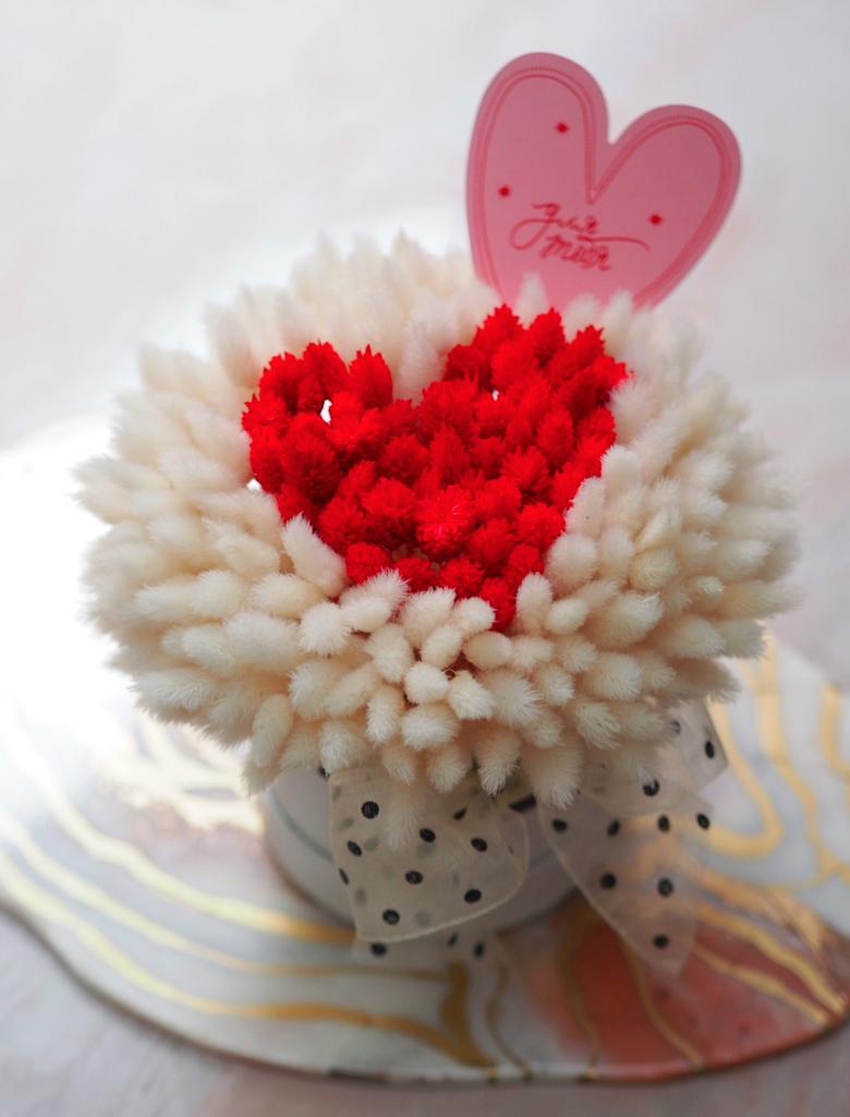 Коробочка с сухоцветами "Это сердце не разбить"