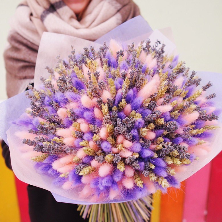 букет из сухоцветов с пшеницей