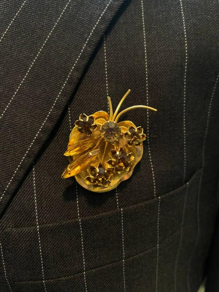 Винтажная брошь «Цветы с медовыми кристаллами»