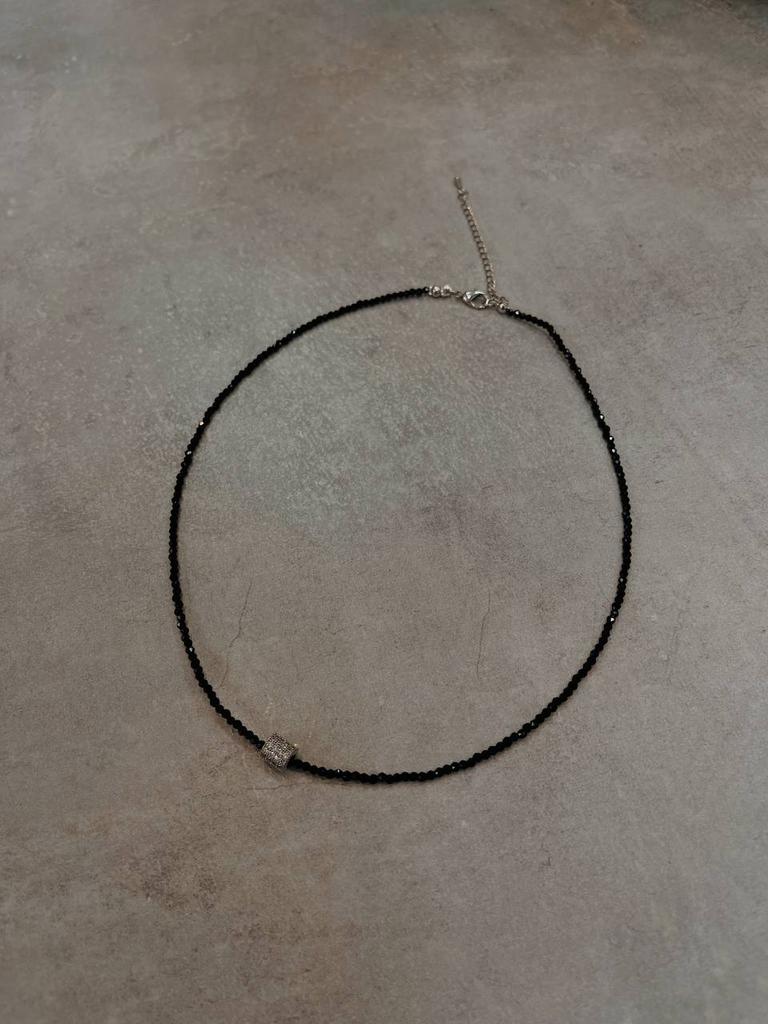 Колье «Загадка природы»