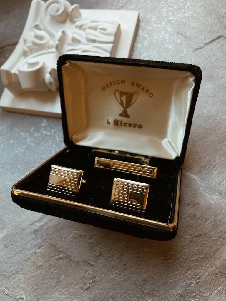 Винтажные запонки и зажим для галстука