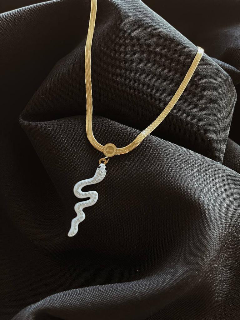 Кулон Змея блестящая