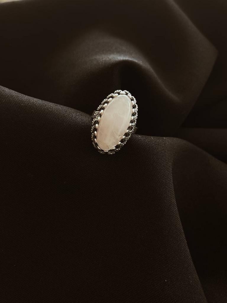 Кольцо Овал с кварцем 18 размера