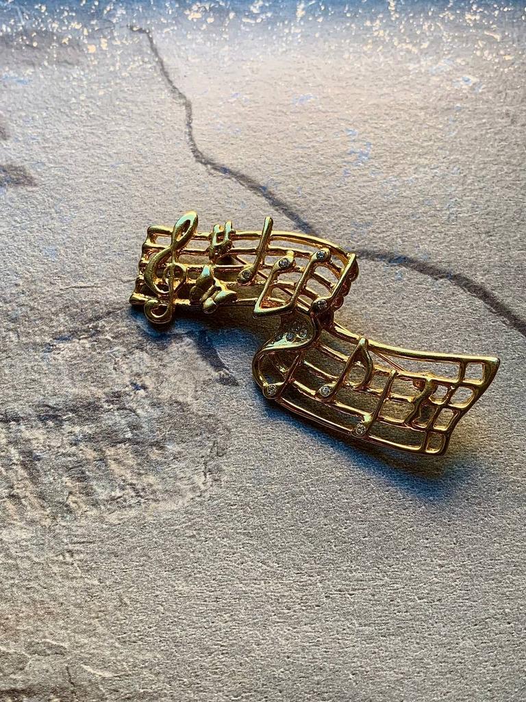 Винтажная брошь «Ноты»