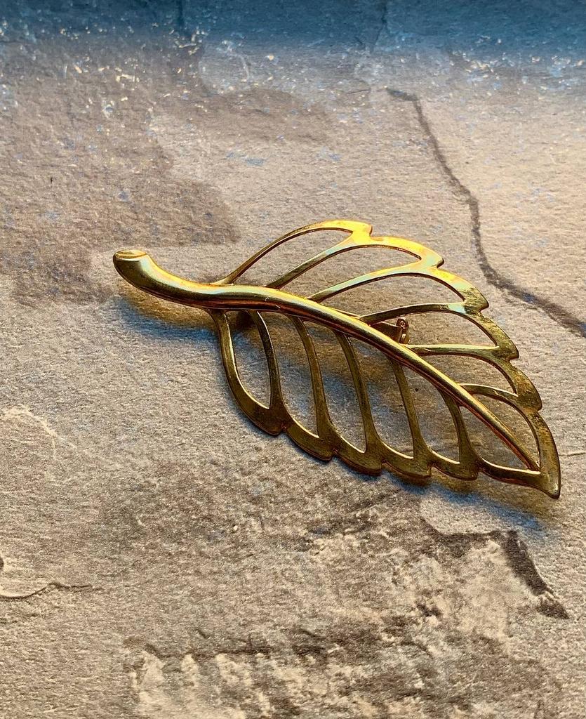 Винтажная брошь «Лист-5»