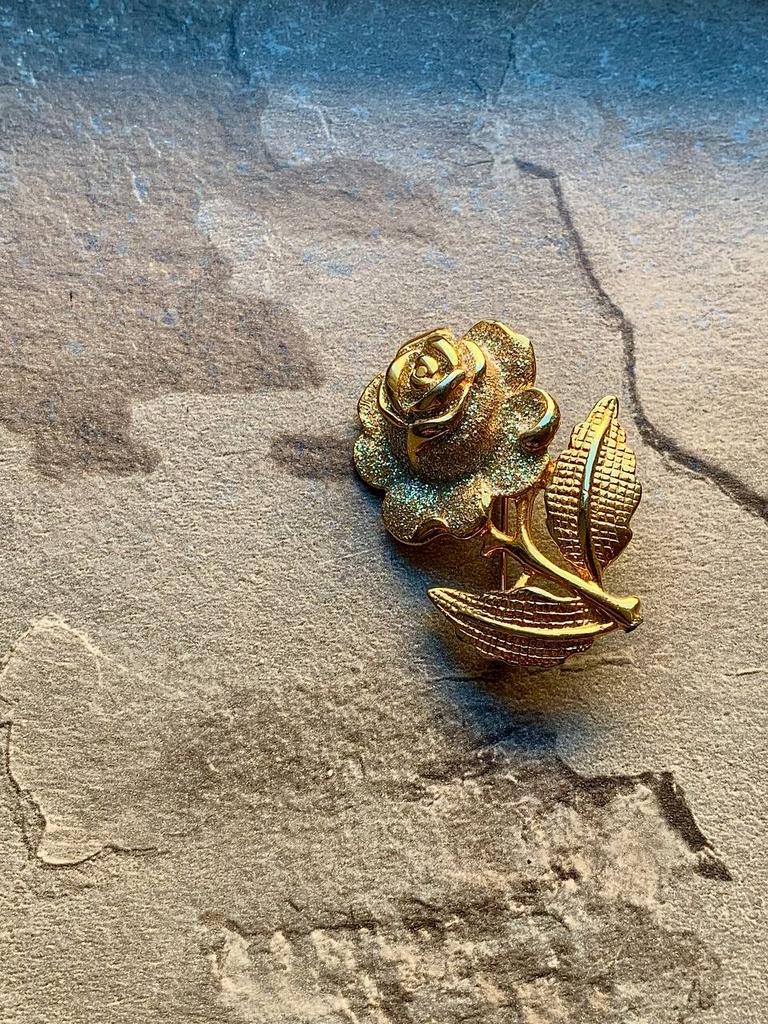 Винтажная брошь «Rose flo»