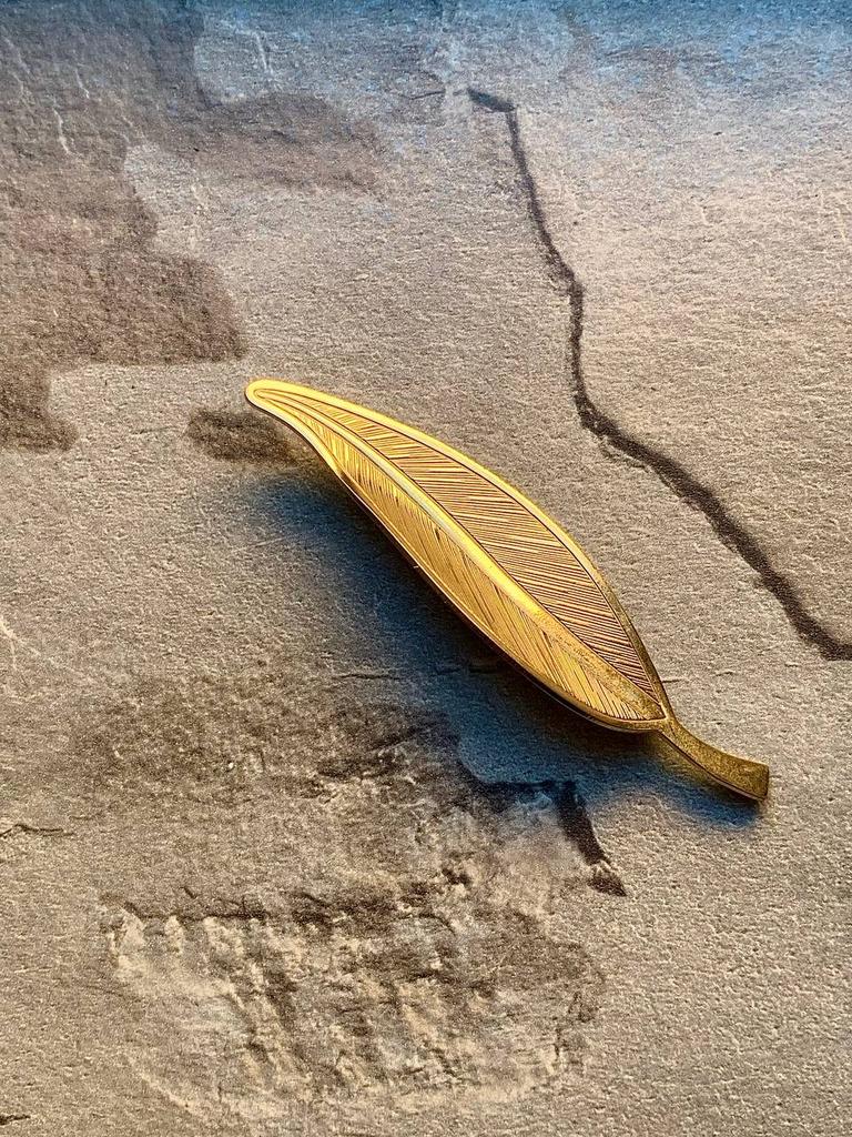 Винтажная брошь «Loneliness-2»