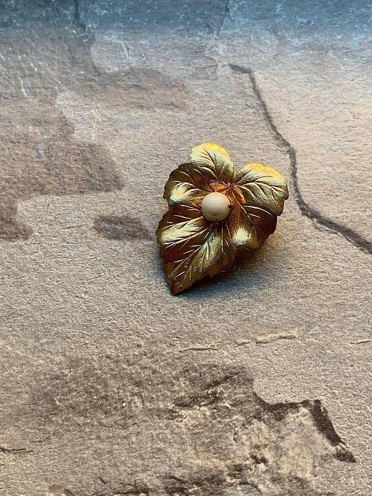 Винтажная брошь «Жемчужная роса-2», Sarah Co