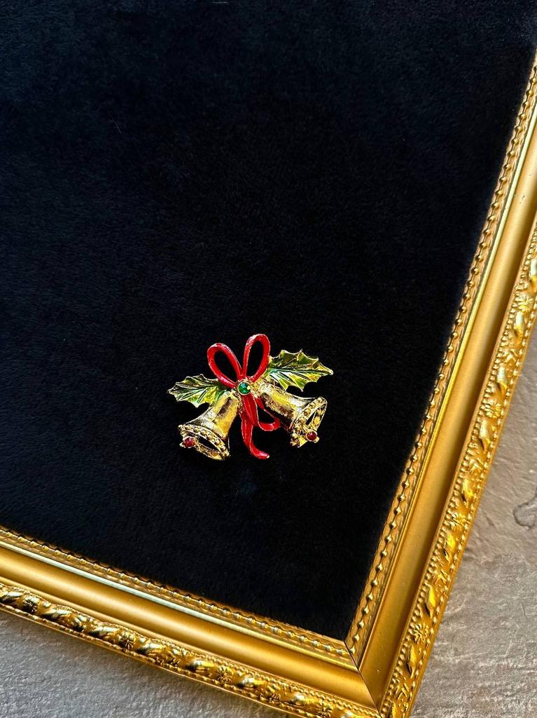 Винтажная брошь «Колокольчики»