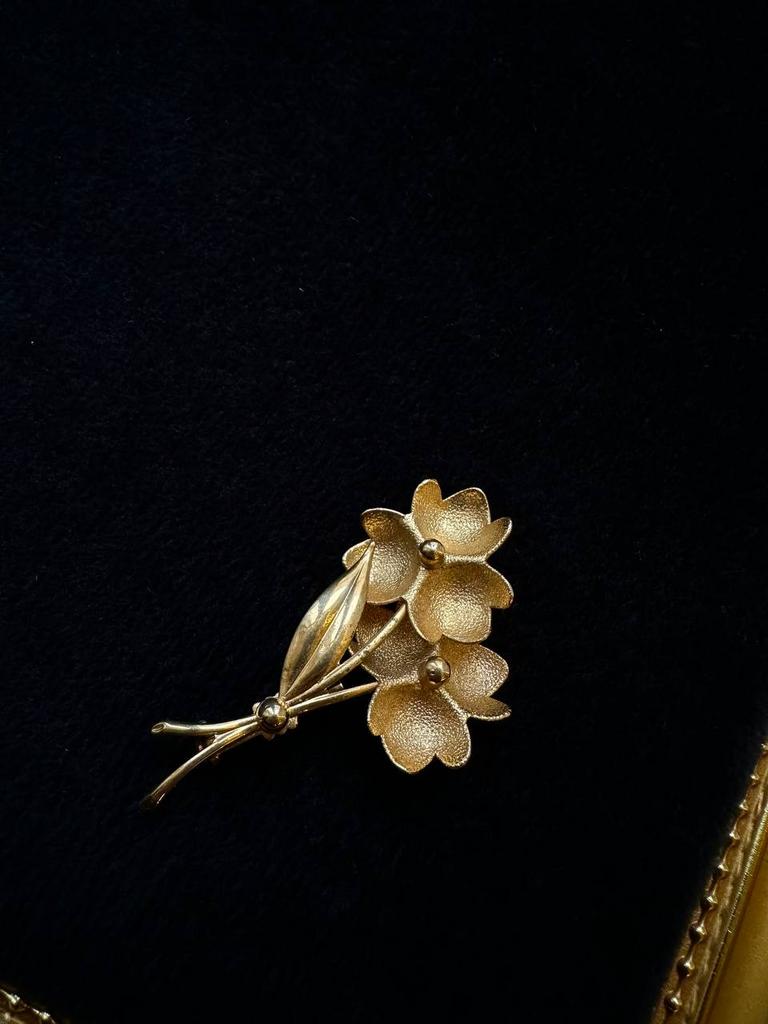 Винтажная брошь «Розы»