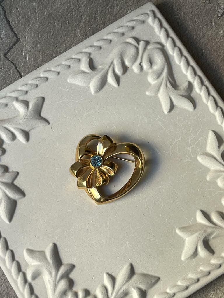 Винтажная брошь «Сердце с бантом», Avon