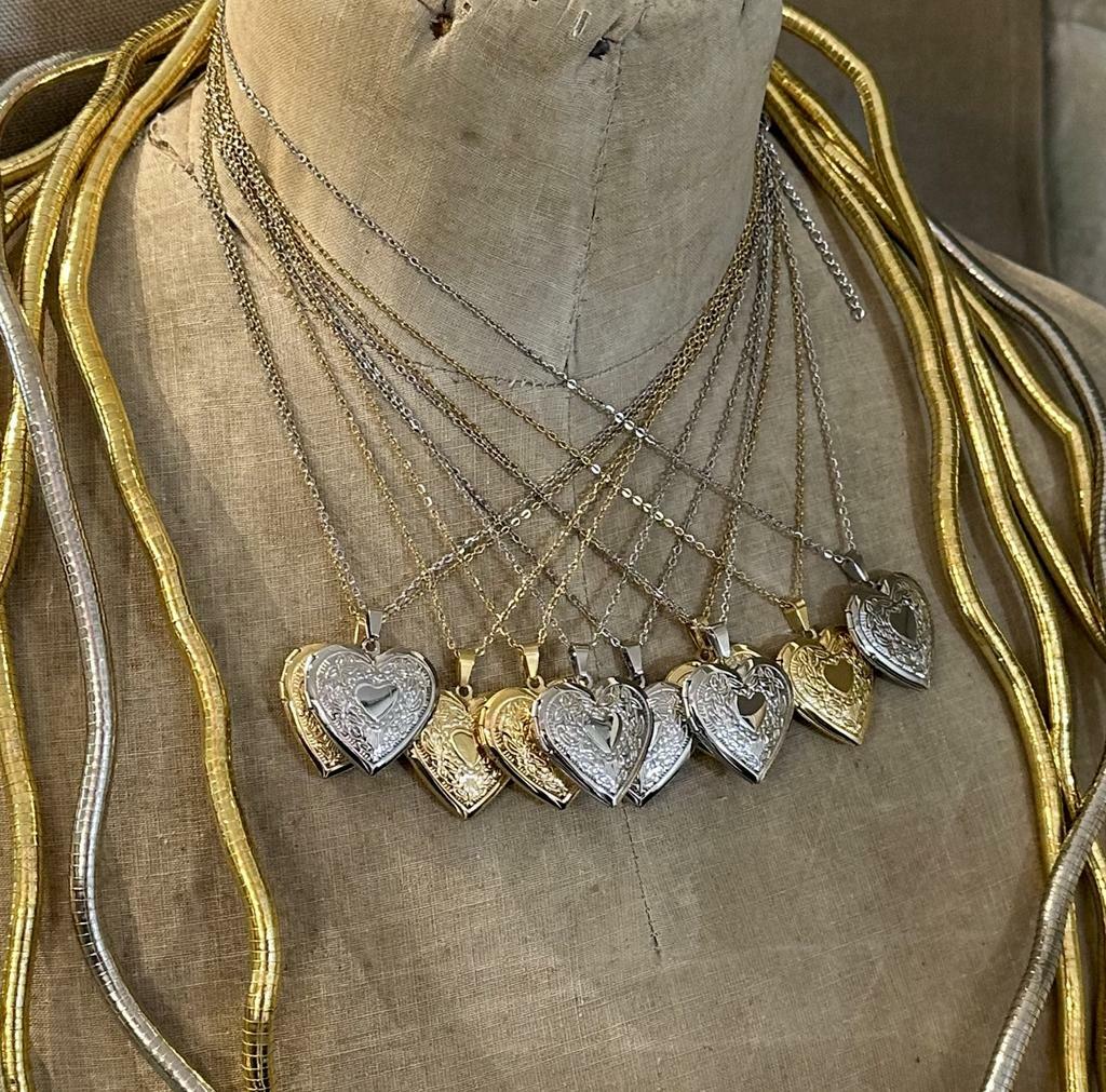 Подвеска «Тайное послание» в серебряном оттенке