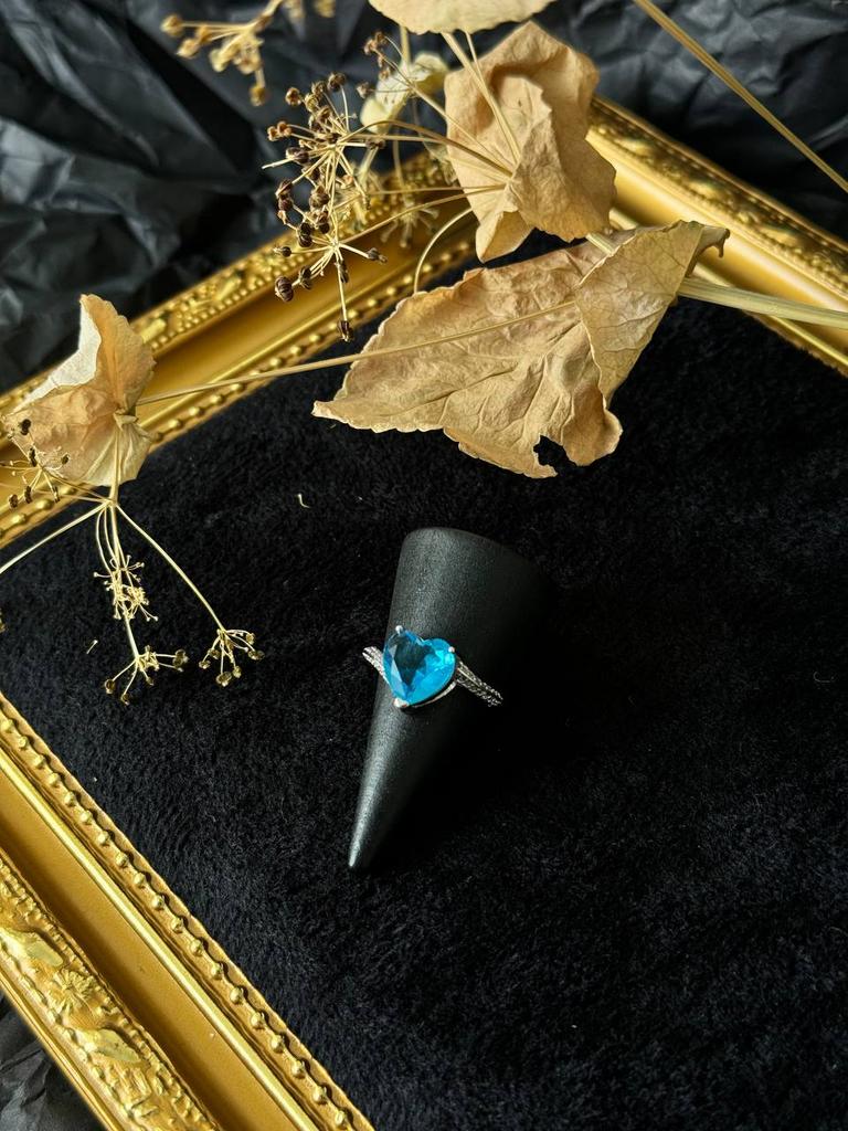 Кольцо «Сердечно голубое» регулируемое