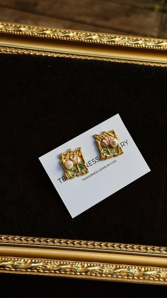 Серьги «Нежная розочка в рамке»