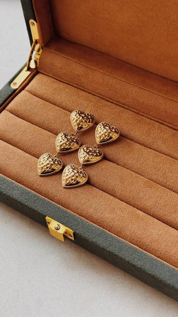 Серьги «Сердца трех» в золотом оттенке