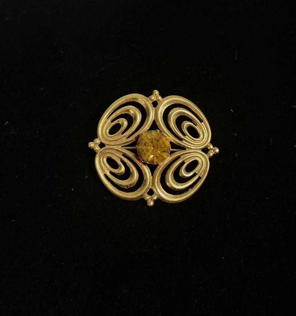 Винтажная брошь «Медовое золото»