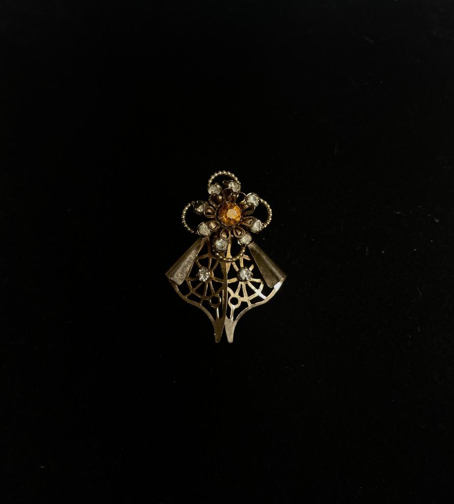 Винтажная брошь «Янтарный цвет»