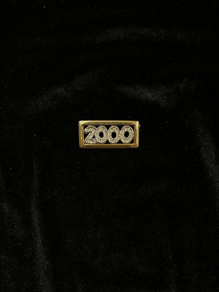 Винтажная брошь «00-ые»