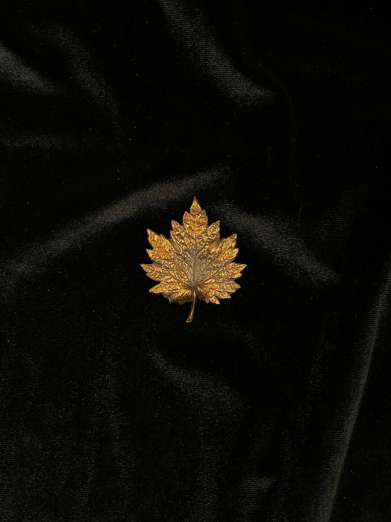 Винтажная брошь «Опавшая листва»