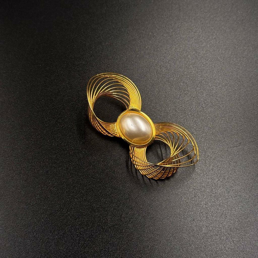 Винтажная Брошь Бант с жемчугом