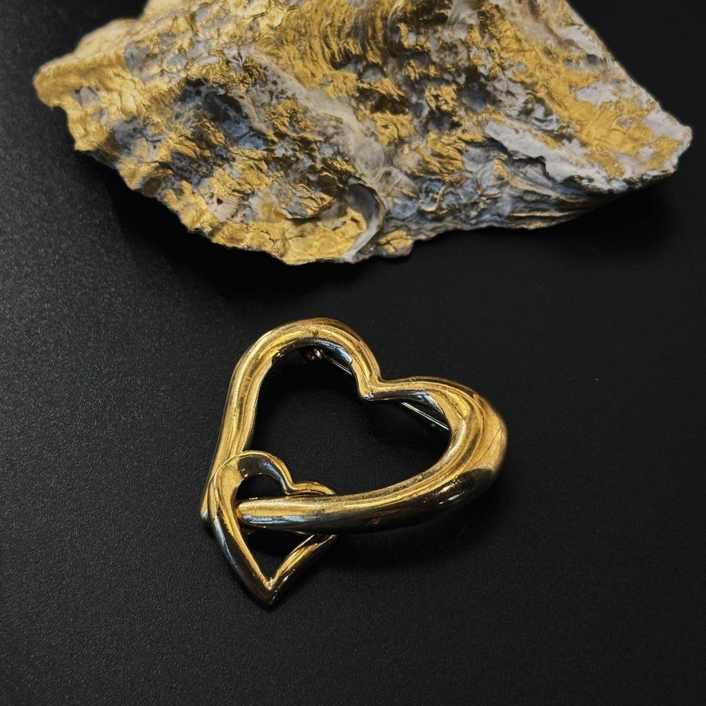 Винтажная брошь "Два сердца"