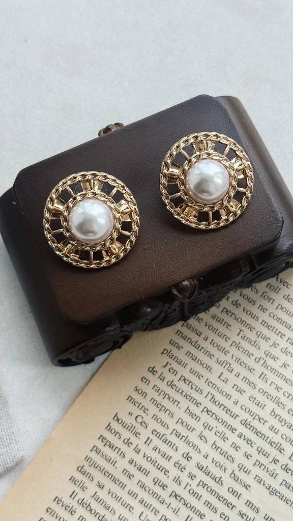 Серьги "Я,несу за собой привлекательность"