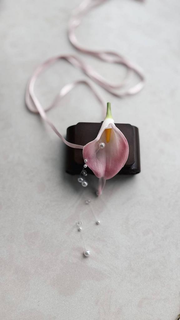 Фуляр-ожерелье "Невинное прикосновение"