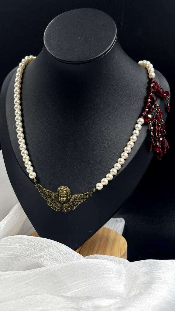 Колье «Ангел и вампир»