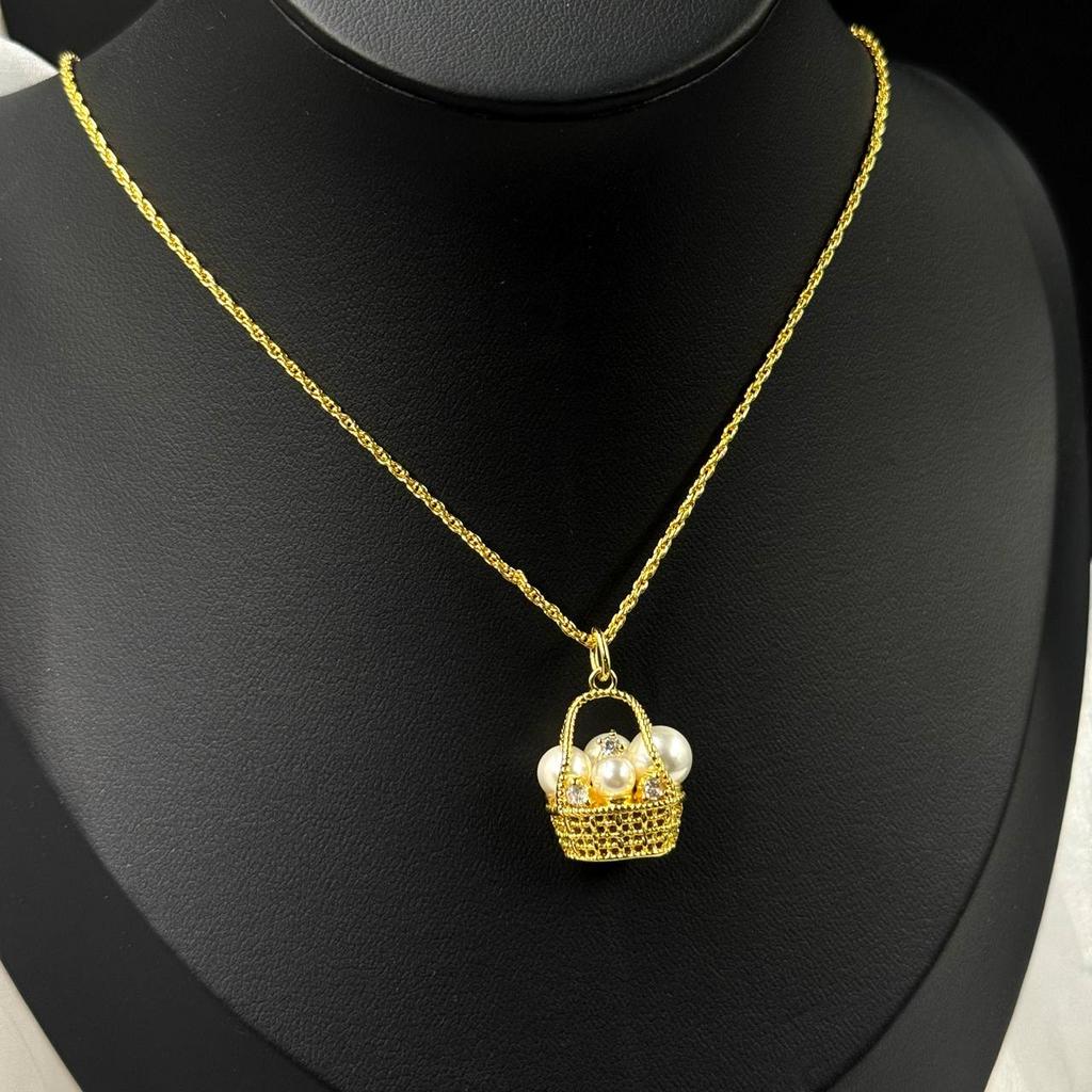 Кулон «Корзина с яйцами-1» в золотом оттенке