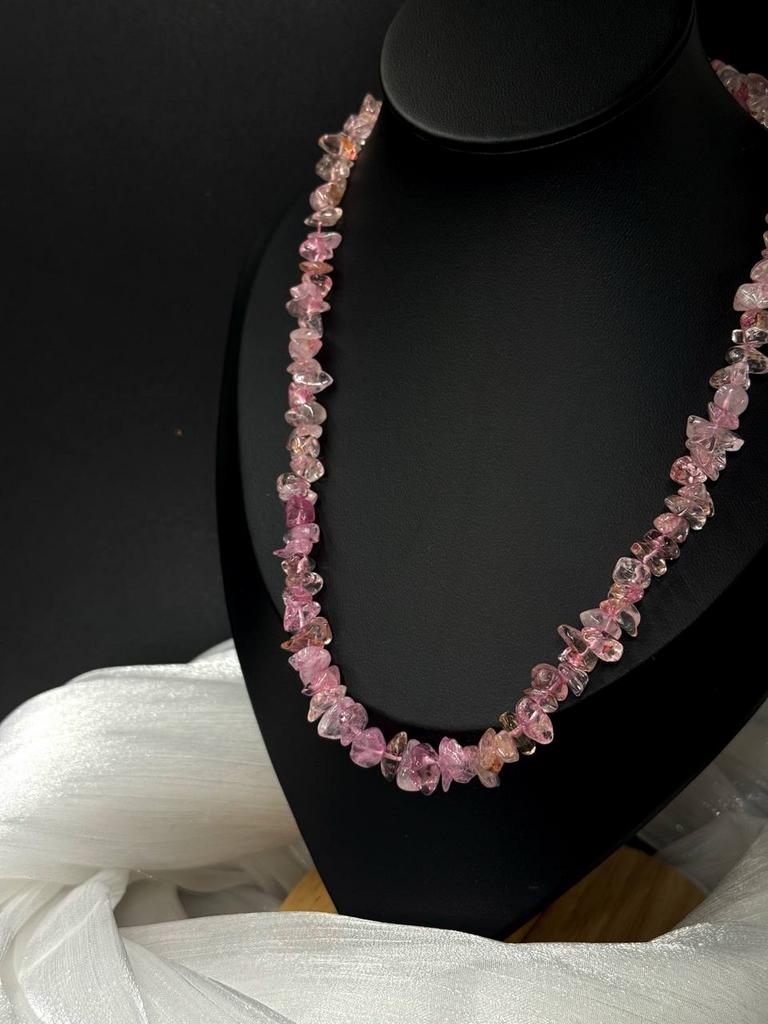 Винтажные бусы из окрашенного розового кварца, естественной формы