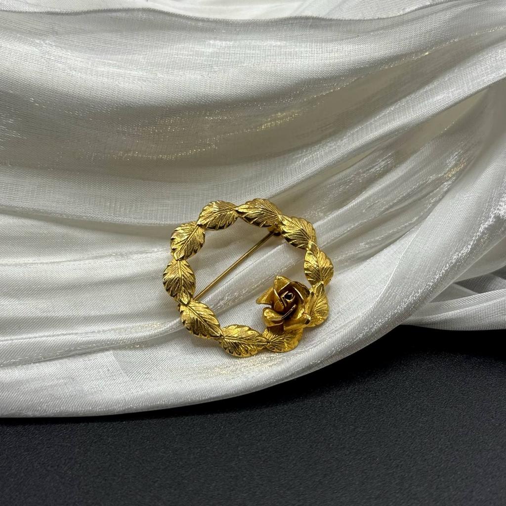 Винтажная брошь "Тишина между диалогами", США, 70е