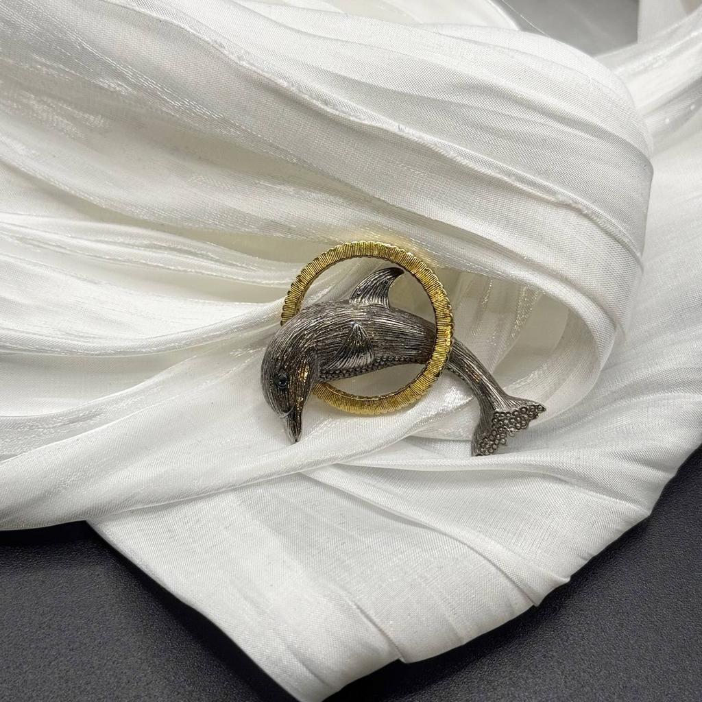 Винтажная брошь "Бегство от  уныния", Liz Claiborne, США,