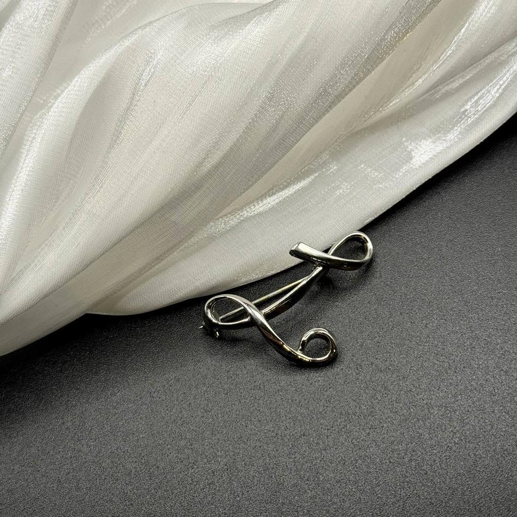 Винтажная брошь-инициал "След имени", Sarah Co, США, 60е