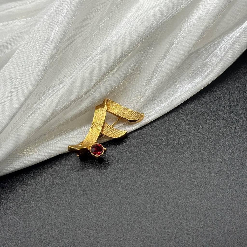 Винтажная брошь "Филантроп", США, 70е