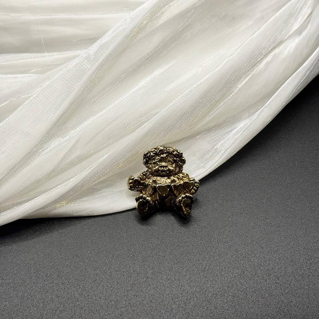 Винтажная брошь-пин "Несу в дом-любовь", США, 70е