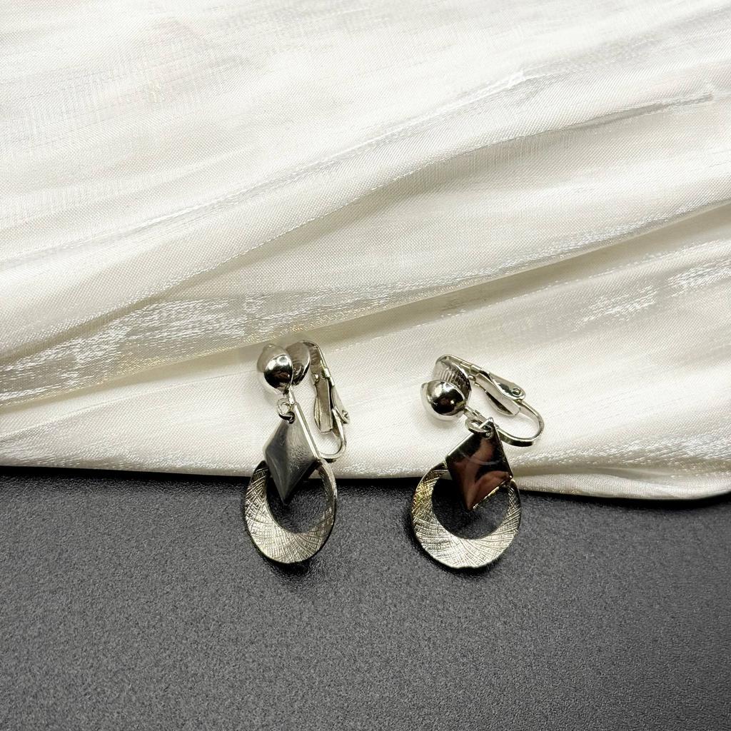 Винтажные клипсы "Фактурный аккорд", США, 70е