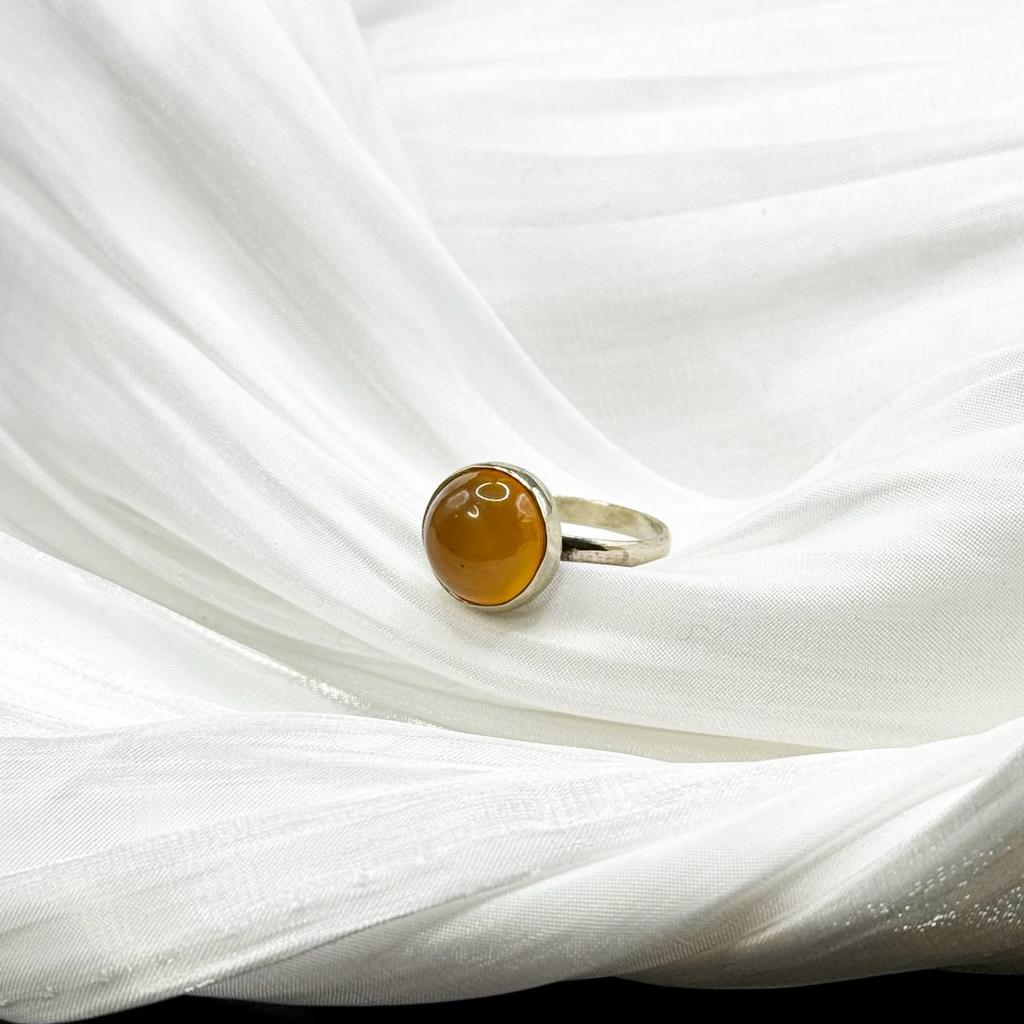 Винтажное кольцо со вставкой из сердолика «Цвет Солнца», 80е, 18 размер