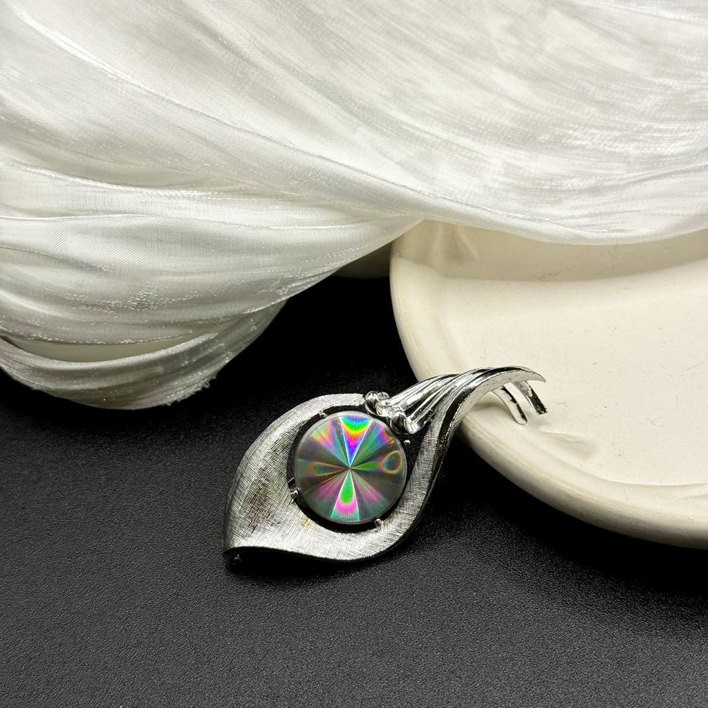 Винтажная брошь «Серебряный мираж» Rainbow Jewels Corp, 80е