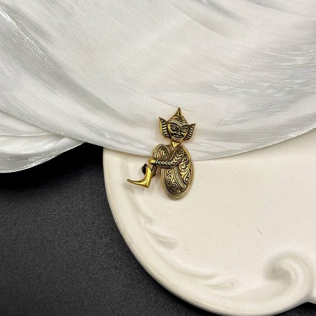 Винтажная брошь «Золотая насечка» техника дамаскин, 50е