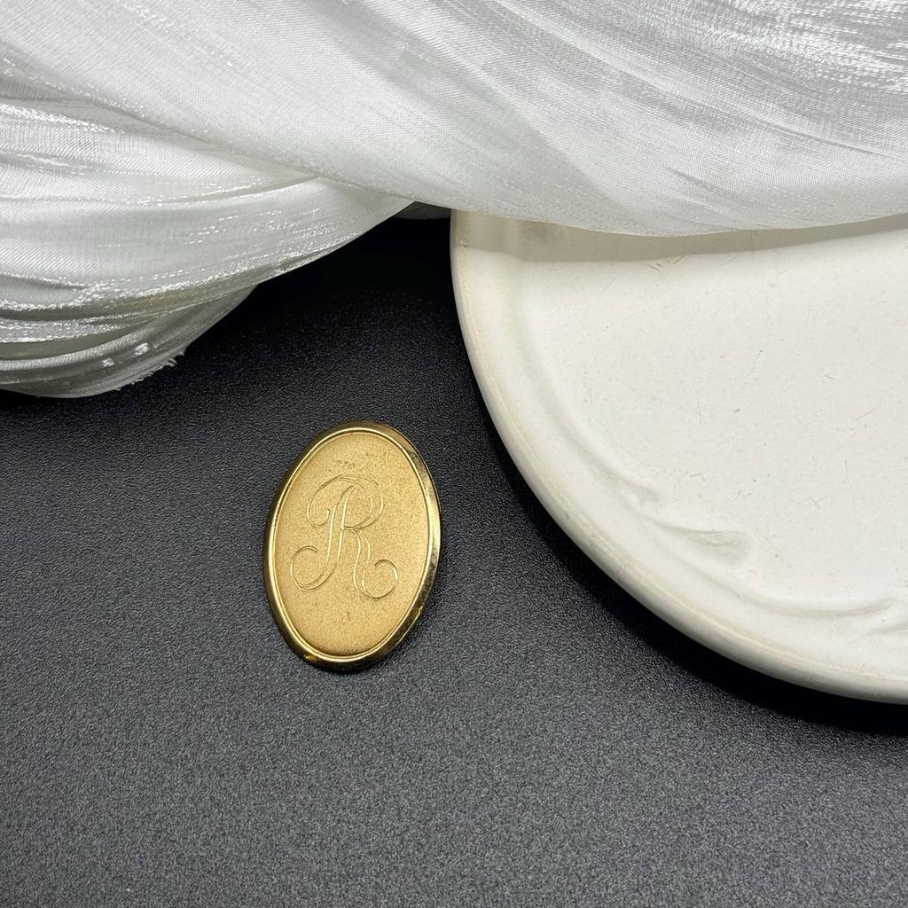 Винтажная брошь «Буква R» 70е