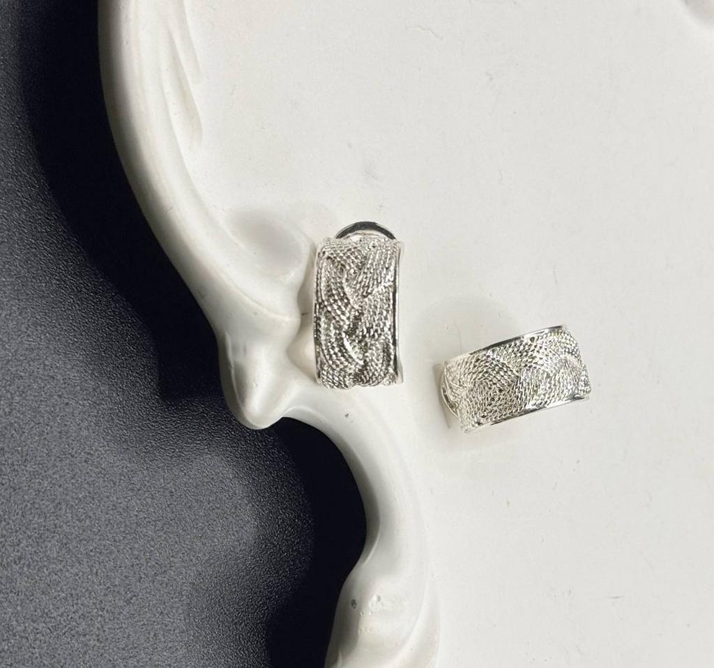 Винтажные клипсы «Лунная вязка» Napier, 80е