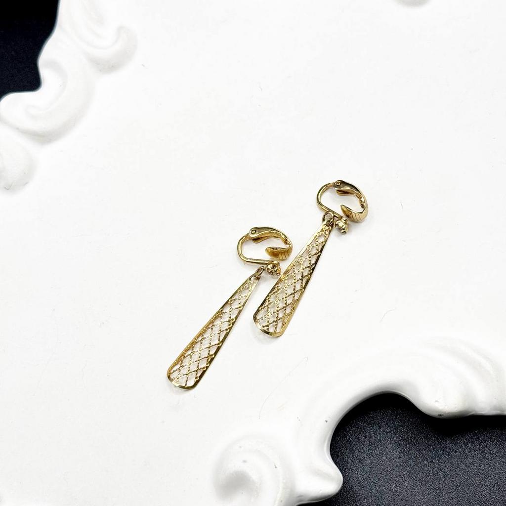 Винтажные клипсы «Кружевной контур» Avon, 90е