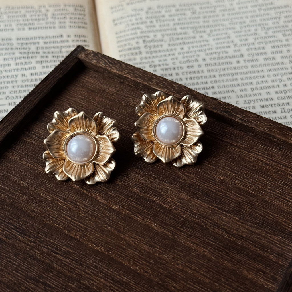 Серьги “Gentle petals”
