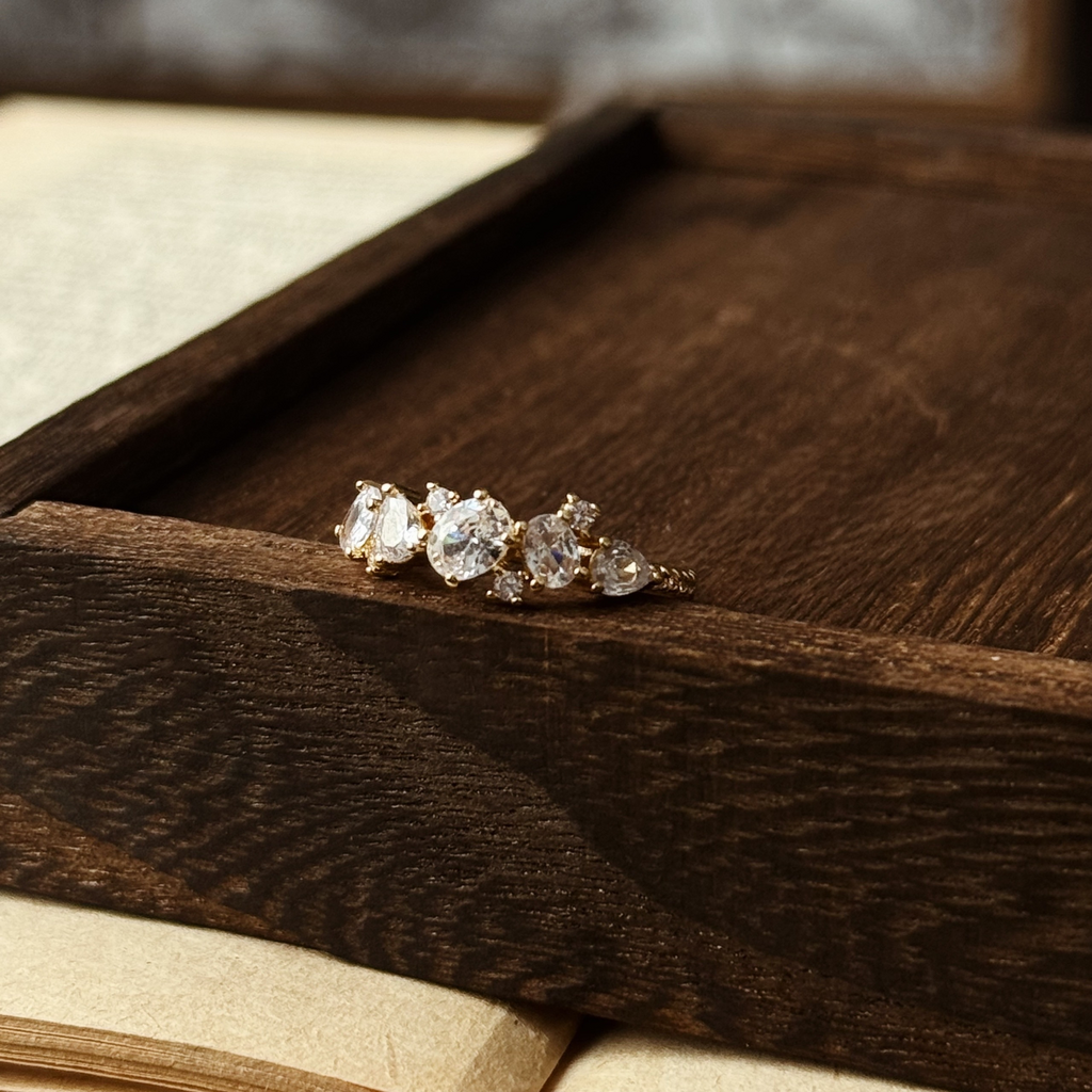 Кольцо «Бриллиантовый звездопад», 16 размер, в золотом цвете