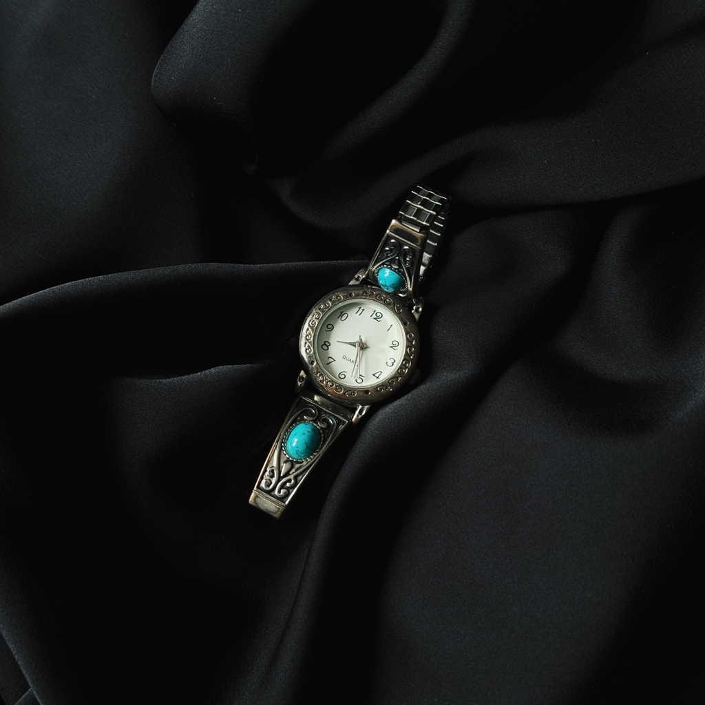 Винтажные часы с пекинским стеклом на резинке, США 80-е