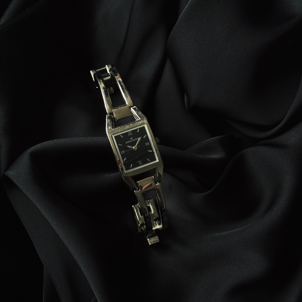 Винтажные часы с квадратным циферблатом Anne Klein, США 70-е