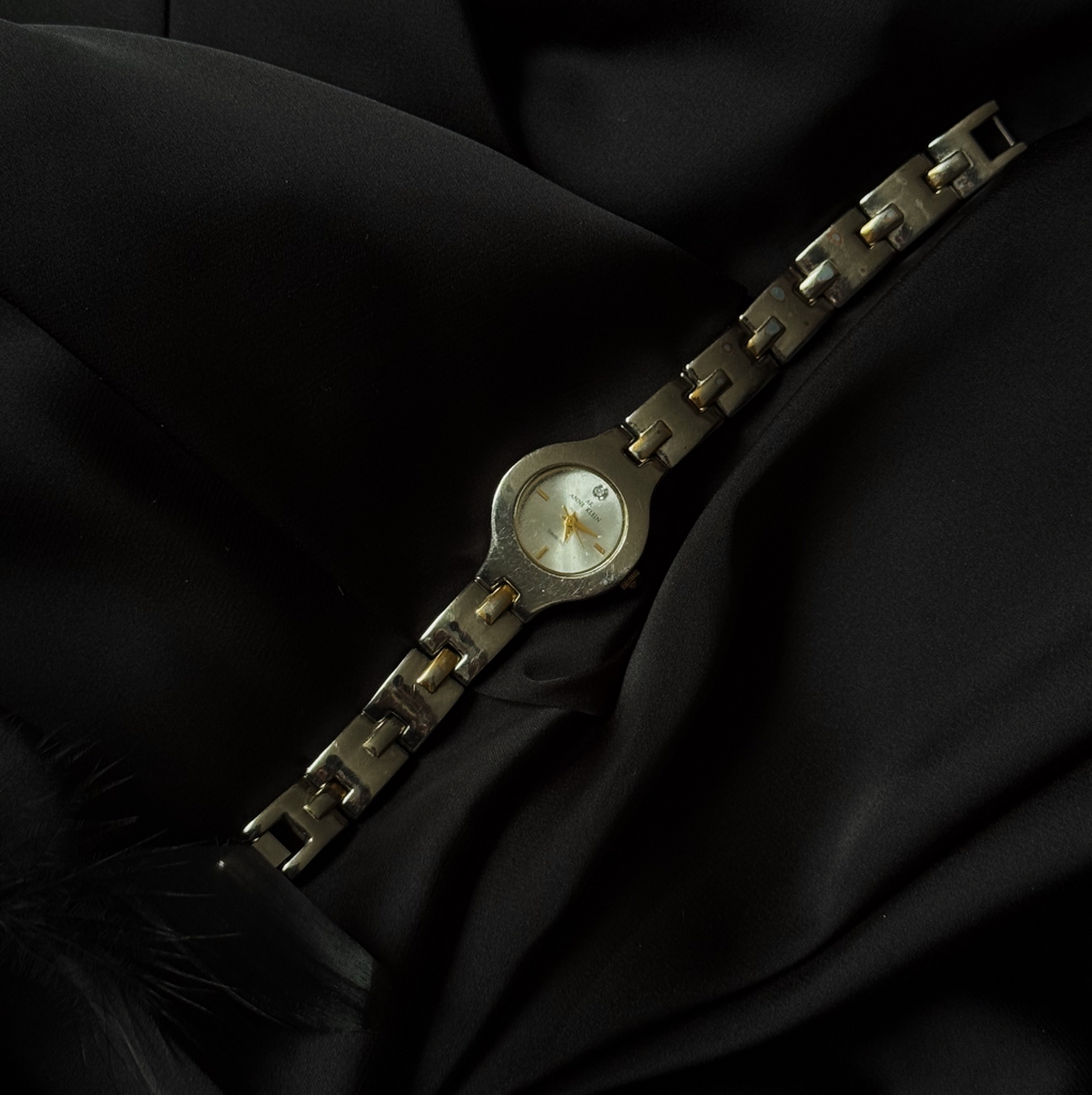 Винтажные часы с круглым циферблатом Anne Klein, США 70-е