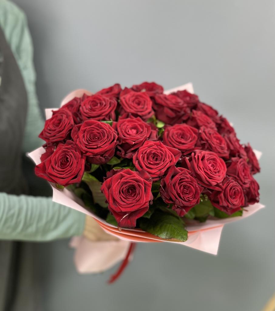 Арт. 79 Монобукет с красными розами